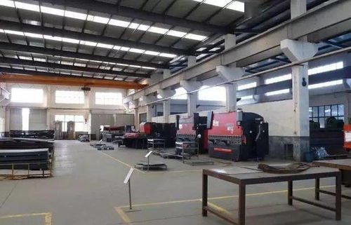 钣金厂的凝聚力 多麦基与团队心齐的力量